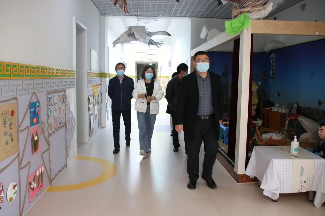 蒙古族幼儿园迎接上级领导检查疫情防控工作 1.jpg