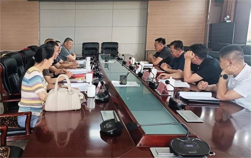 贾永平组织召开信访工作调度会11.jpg